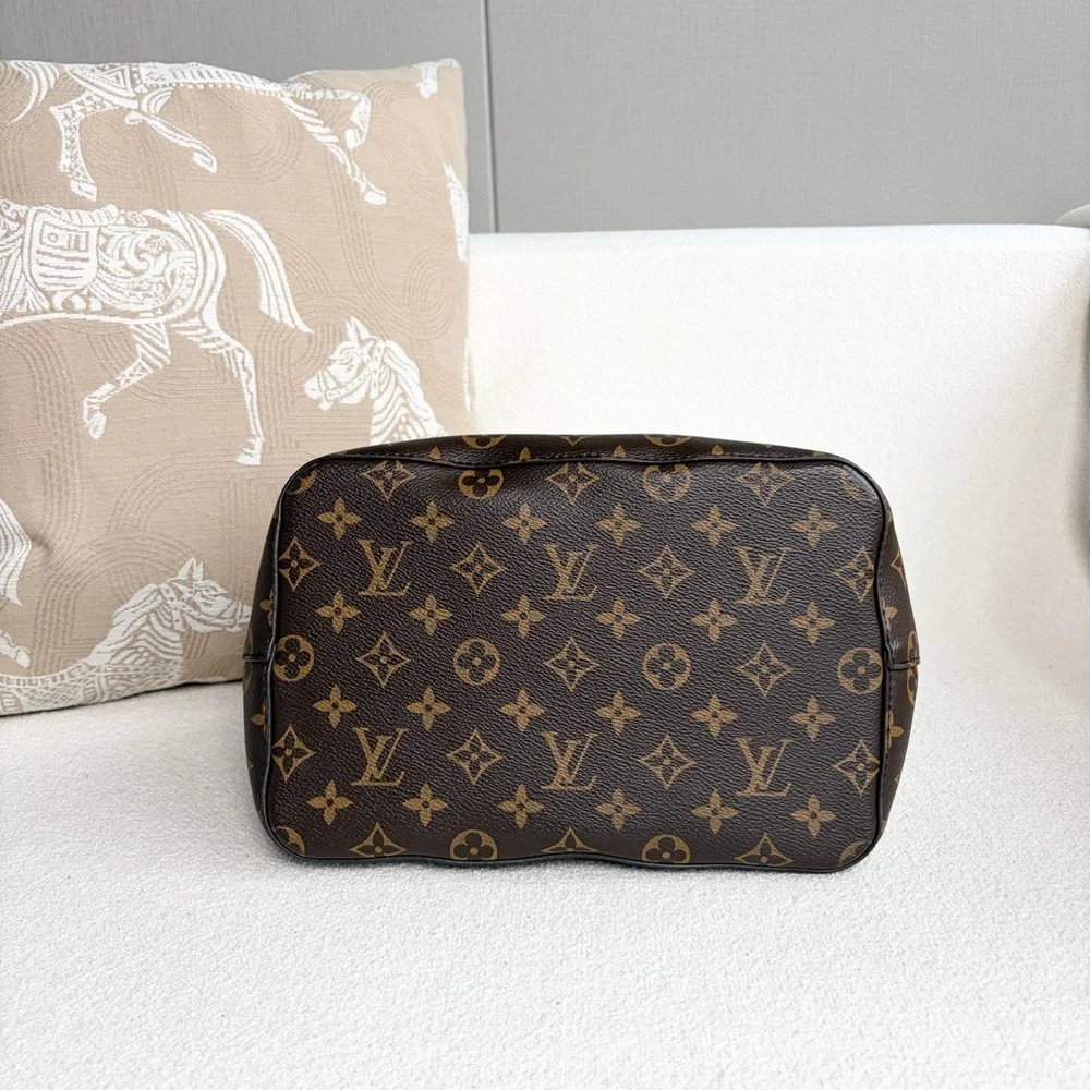 Louis Vuitton Monogram Neonoe MM Coquelicot Bag - Picture 5 of 7